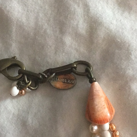 Seashell Necklace 20” drop plus seashell 3.5” seashell w/ Pearl beads. Aloha ☀️ - Picture 5 of 9